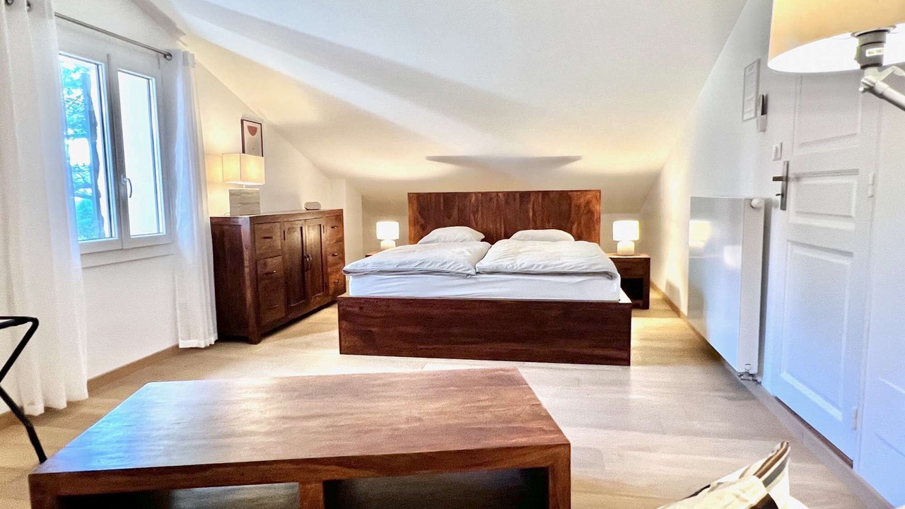 Photo of Bedroom in Roussillon