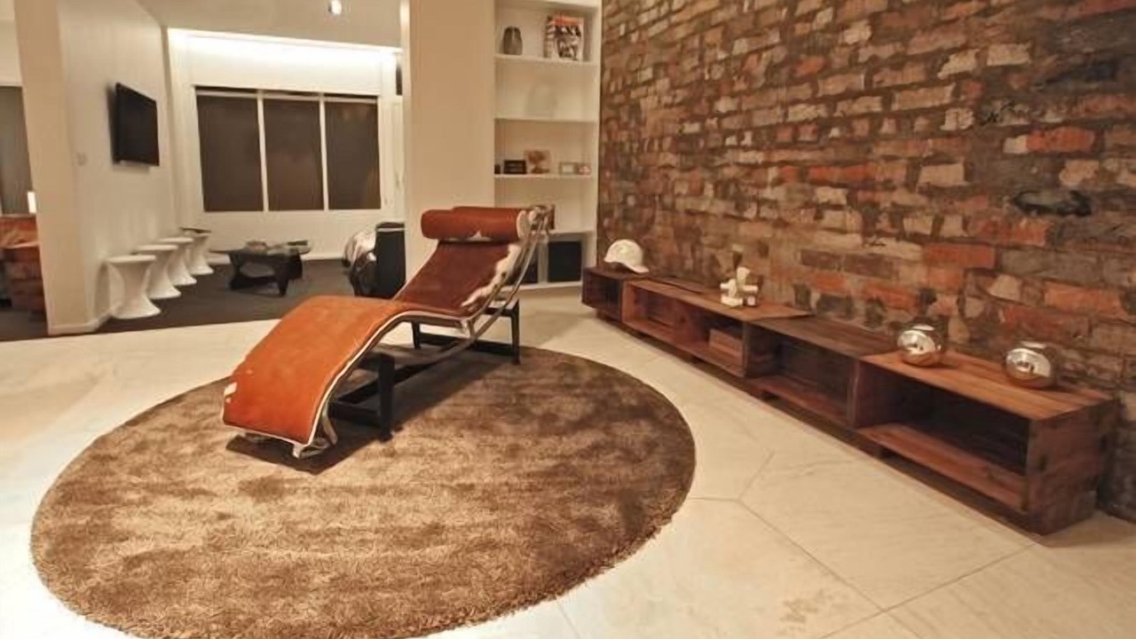 Photo of Others in Carlton