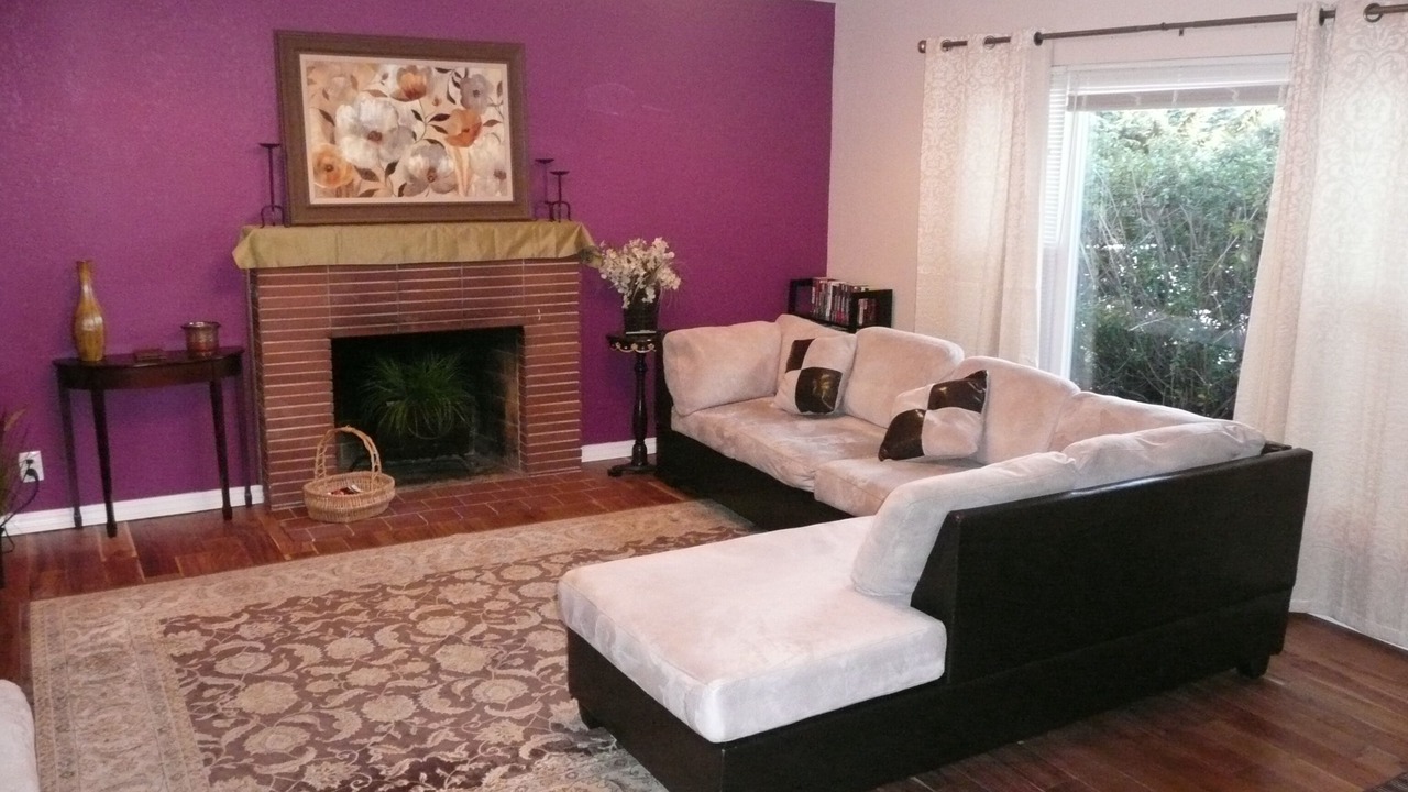 Photo of Livingroom in Upper B Street