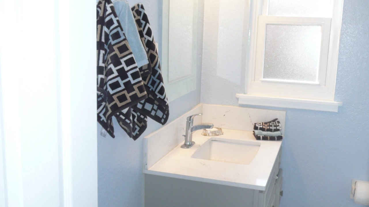 Photo of Bathroom in Upper B Street