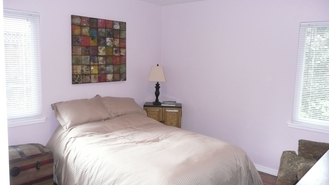 Photo of Bedroom in Upper B Street