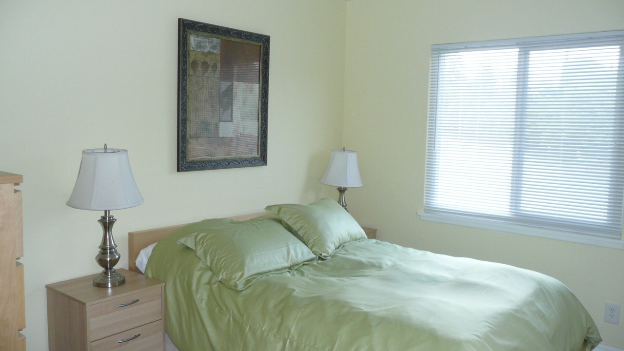 Photo of Bedroom in Upper B Street