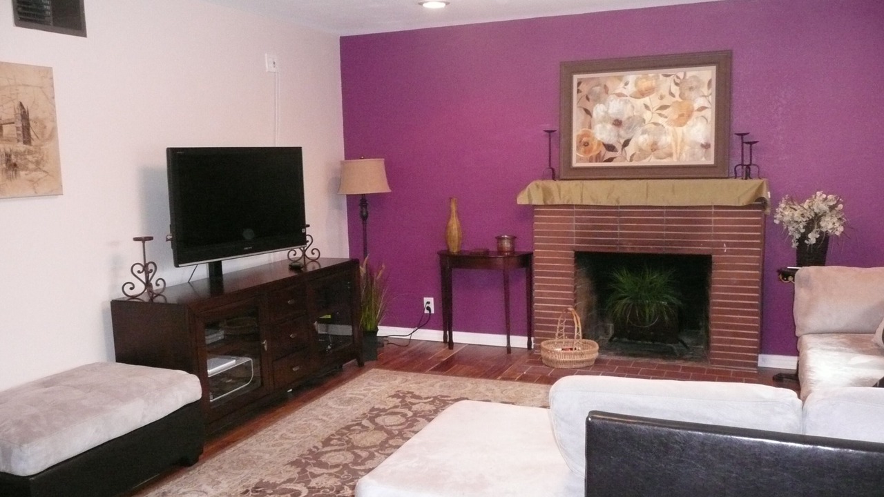 Photo of Livingroom in Upper B Street