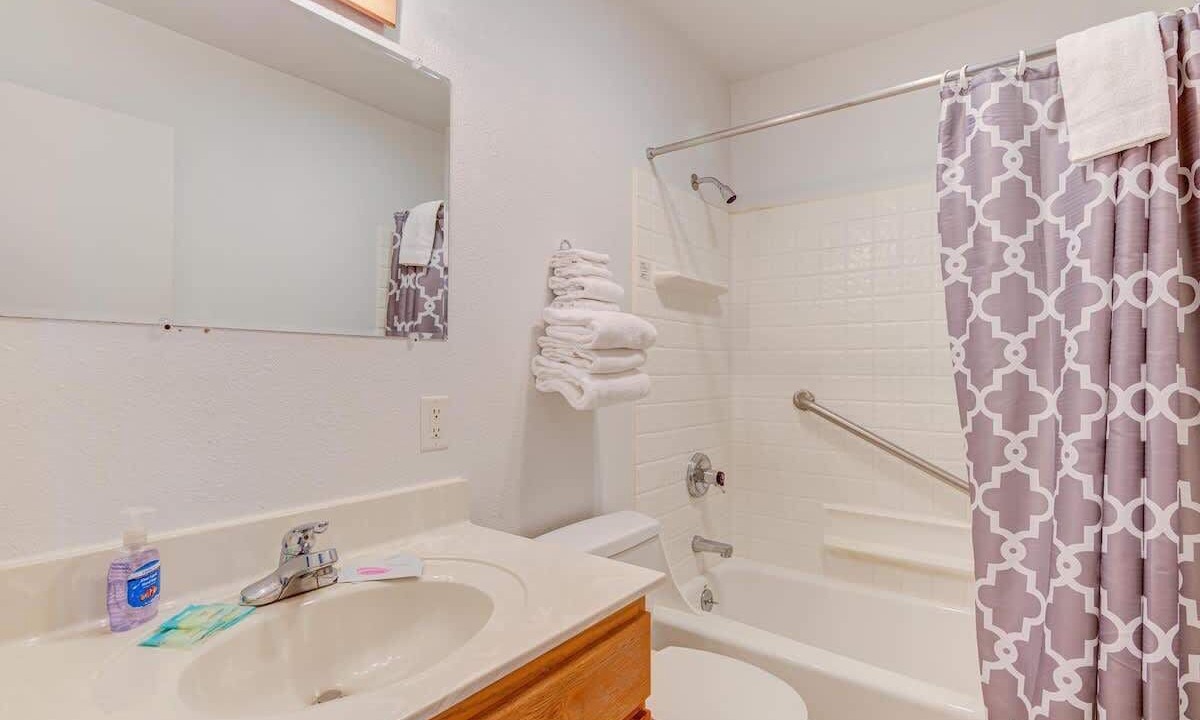 Photo of Bathroom in Lincoln City