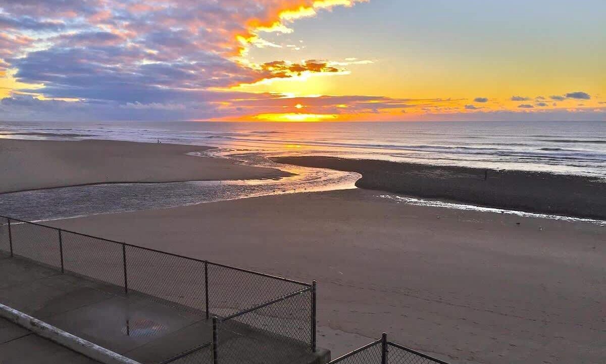 Photo of Others in Lincoln City