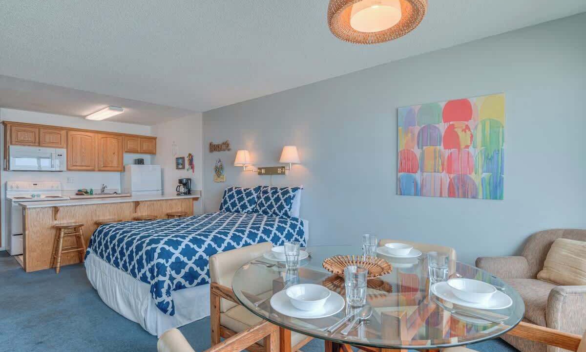 Photo of Bedroom in Lincoln City
