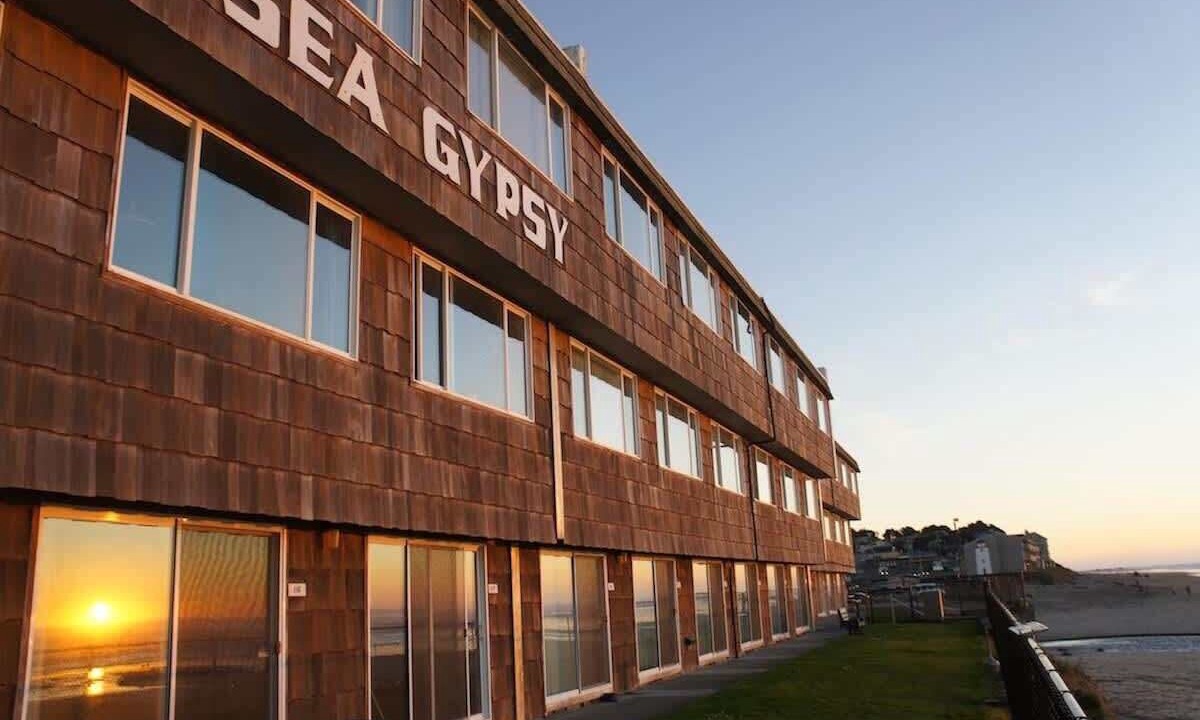 Photo of Others in Lincoln City