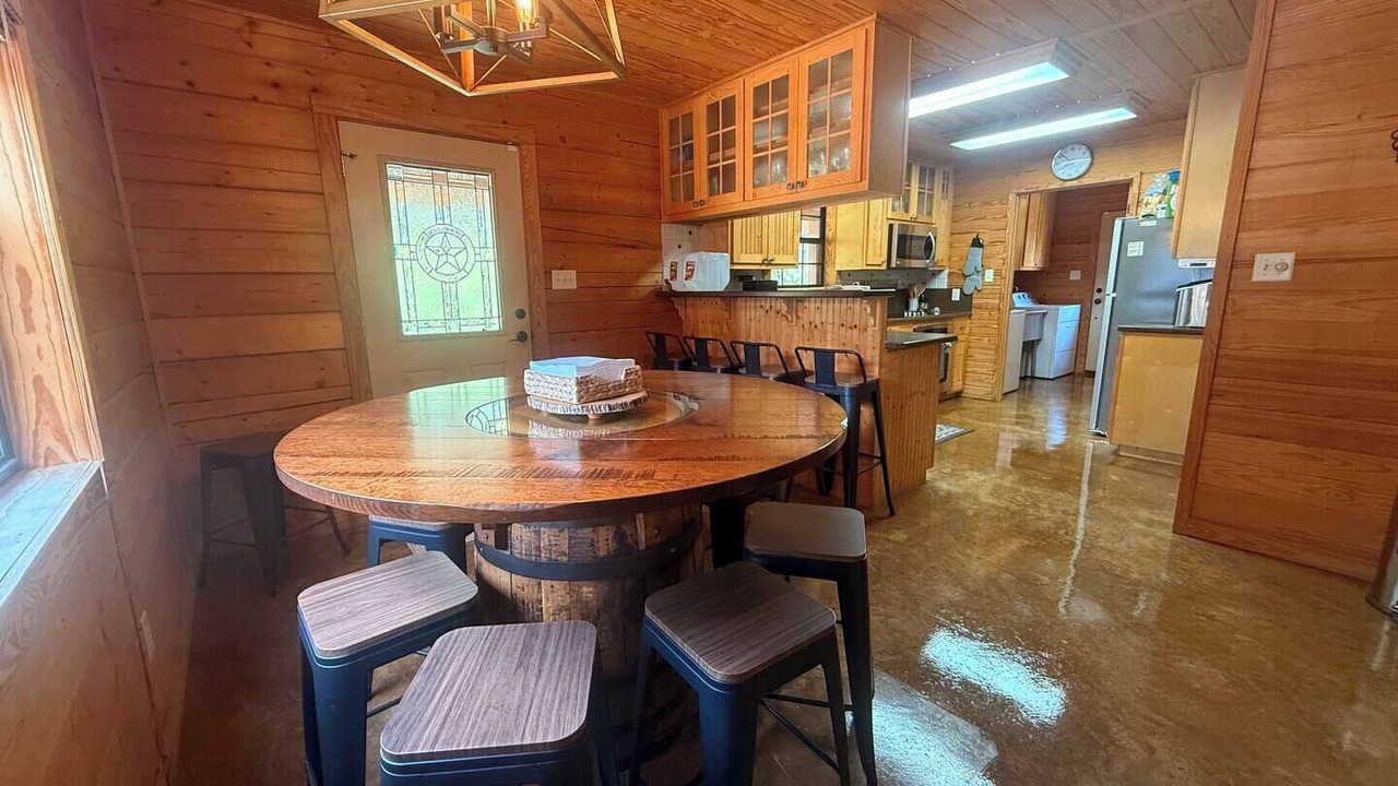 Photo of Bedroom in Canyon Lake
