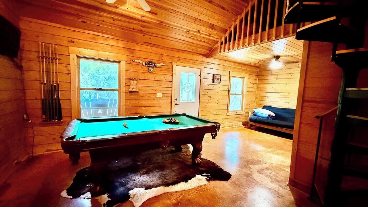 Photo of Bedroom in Canyon Lake