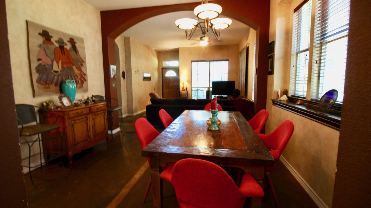 Photo of Livingroom in Barton Heights