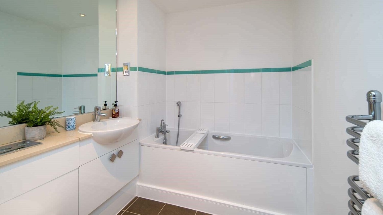 Photo of Bathroom in Cowes