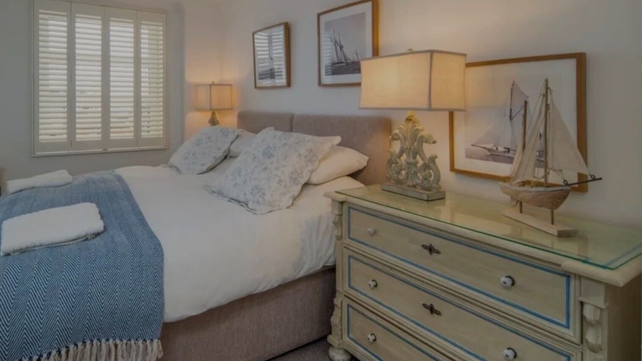 Photo of Bedroom in Cowes