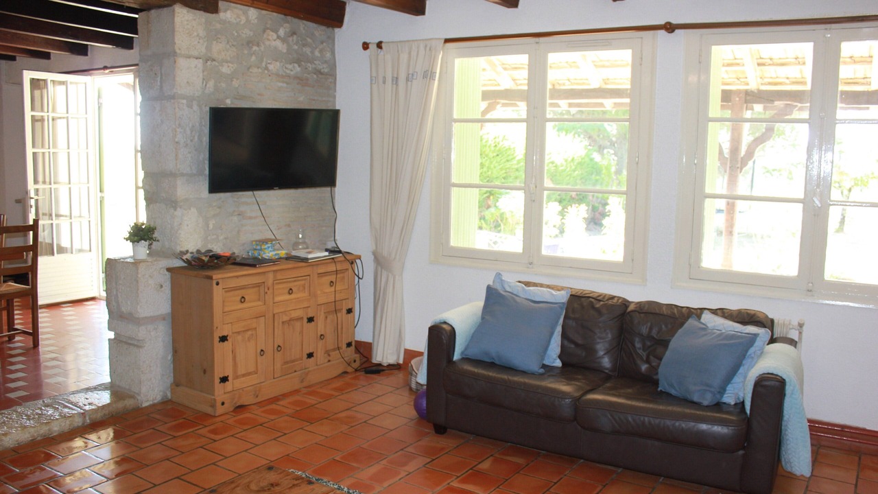 Photo of Livingroom in Saint-Jean-de-Duras