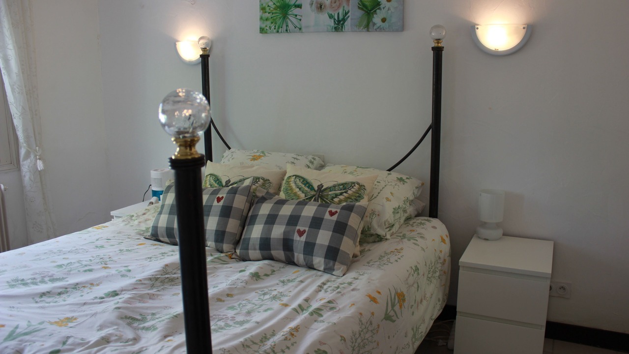 Photo of Bedroom in Saint-Jean-de-Duras