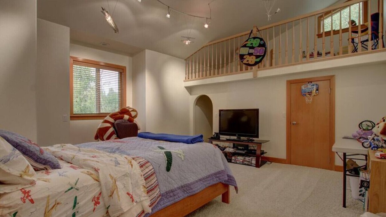 Photo of Bedroom in Big Lake
