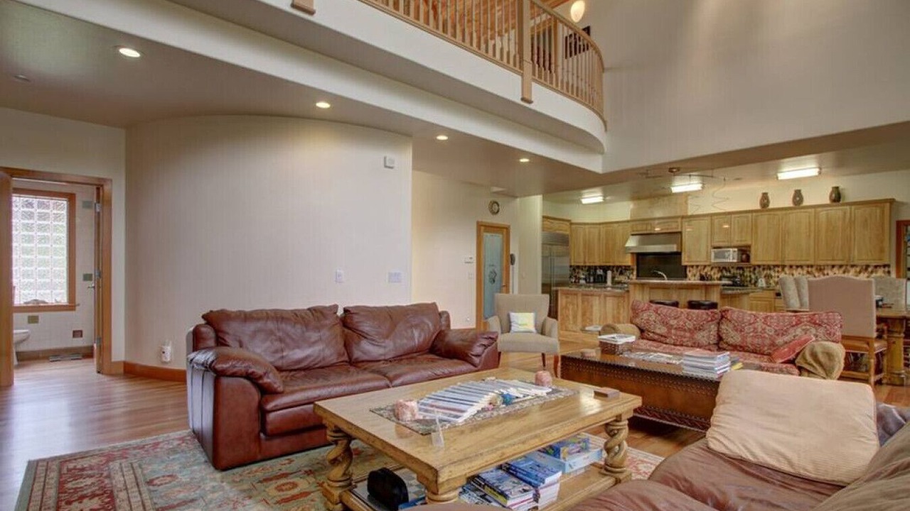 Photo of Livingroom in Big Lake
