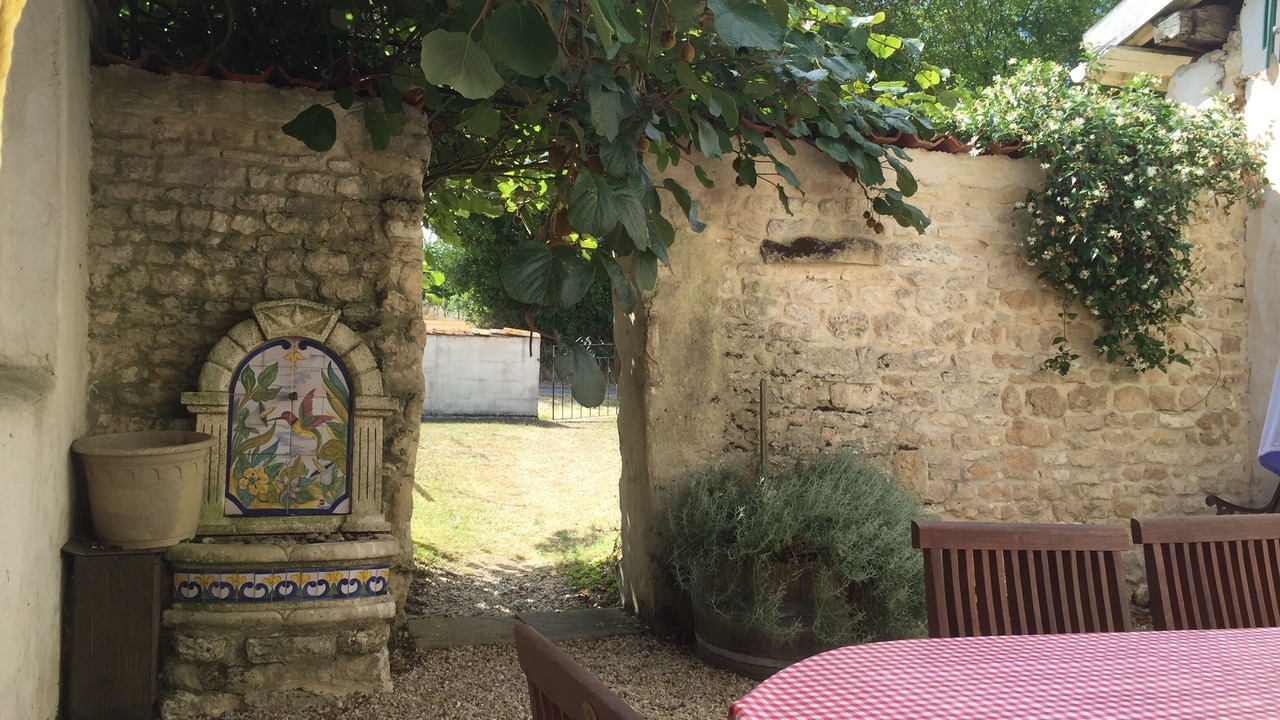 Photo of Outdoor in Gibourne