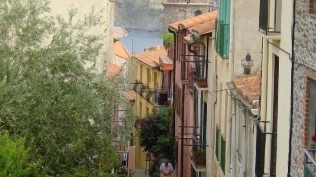 Photo of Others in Elne