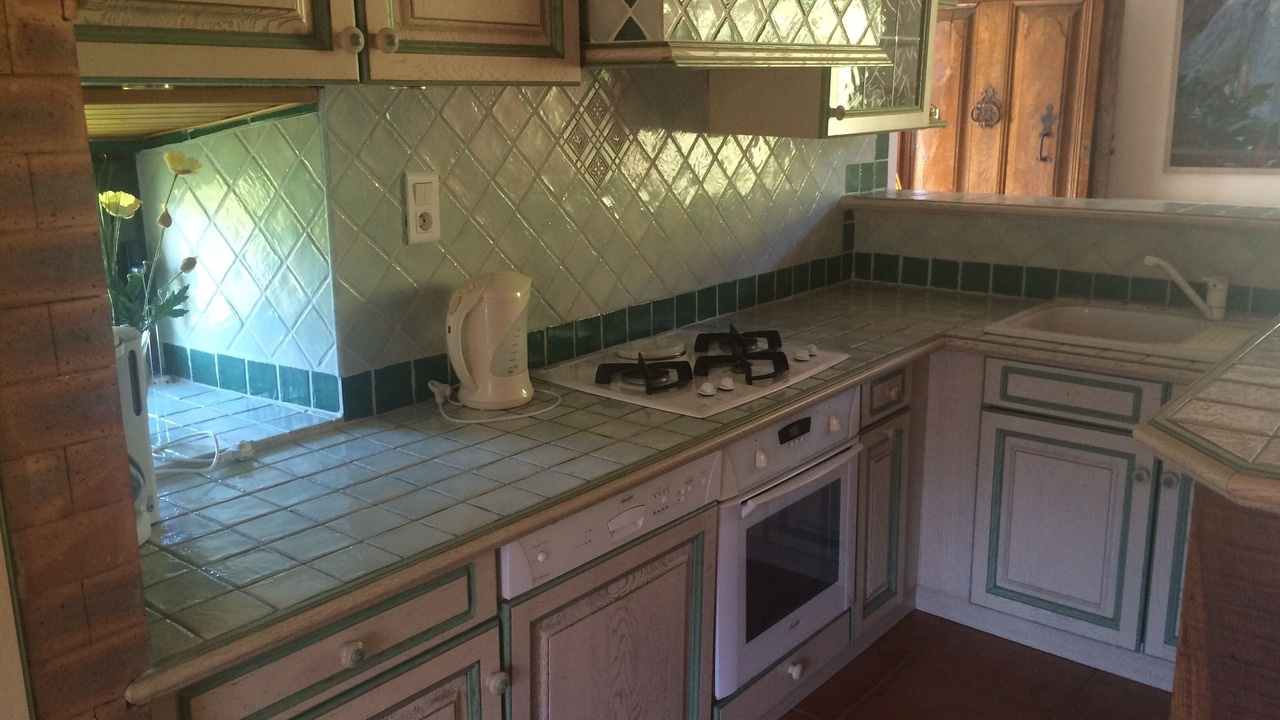 Photo of Kitchen in Mostuejouls
