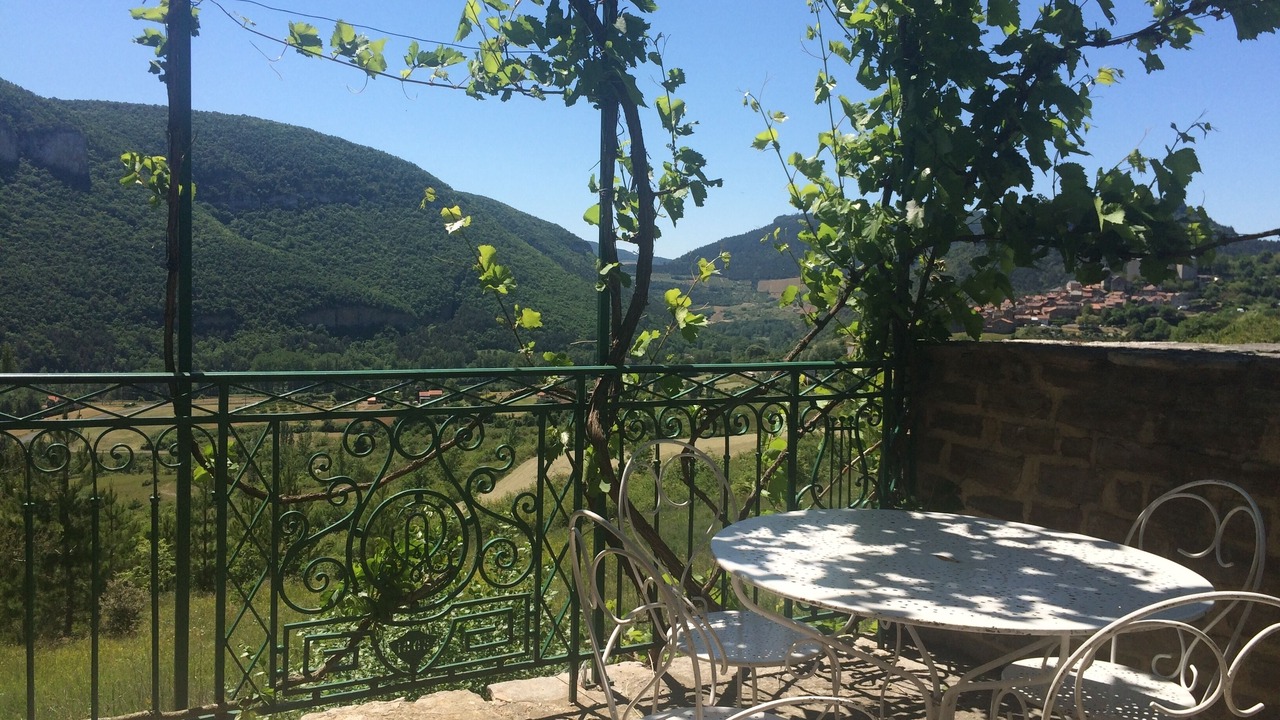 Photo of Outdoor in Mostuejouls