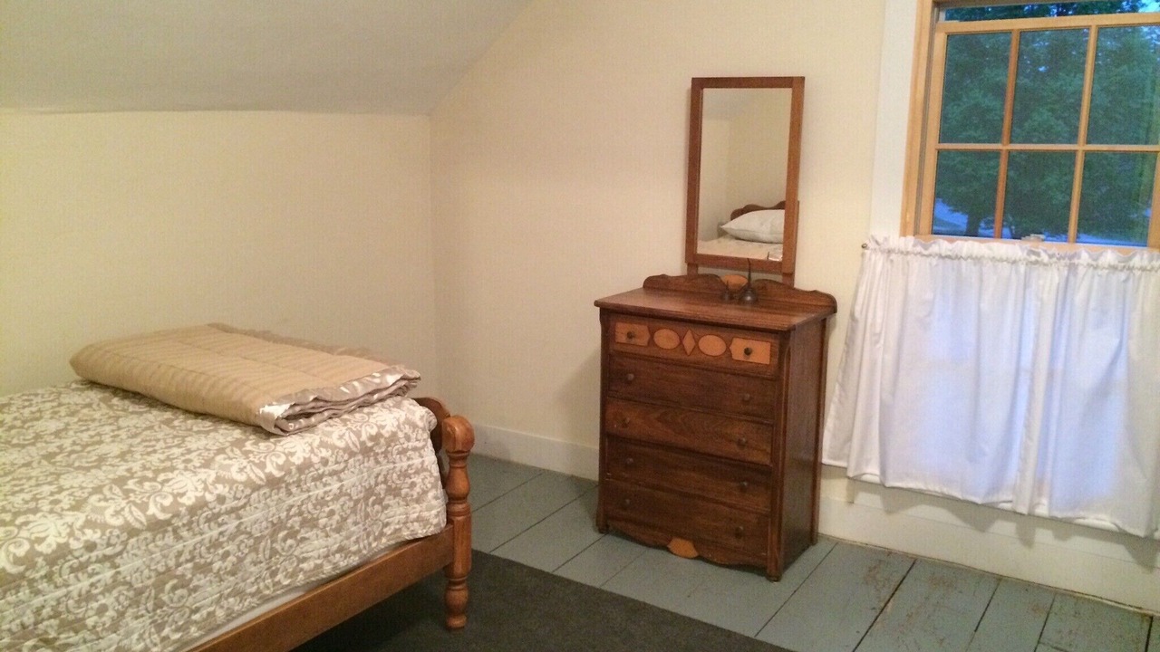 Photo of Bedroom in Waterbury Center