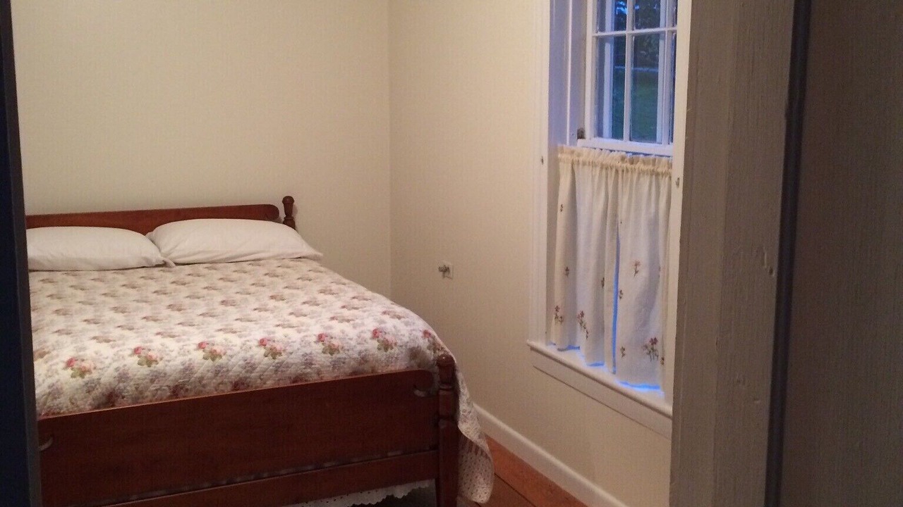 Photo of Bedroom in Waterbury Center