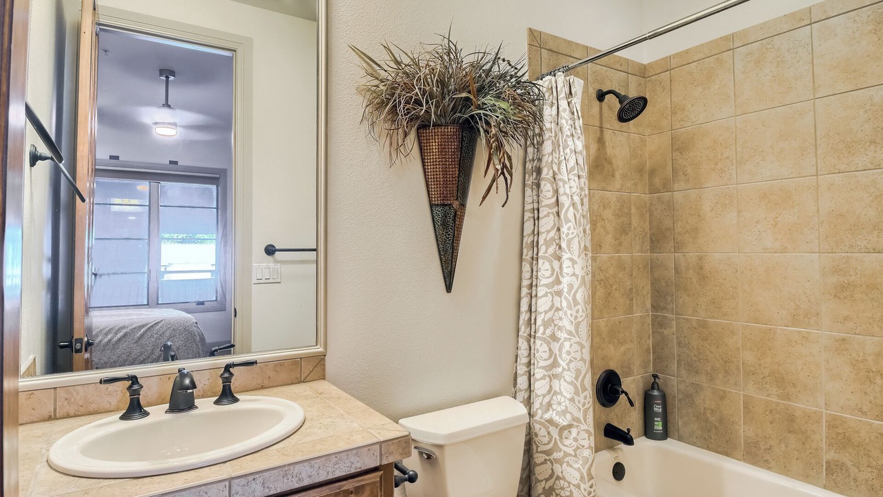 Photo of Bathroom in Lakeway