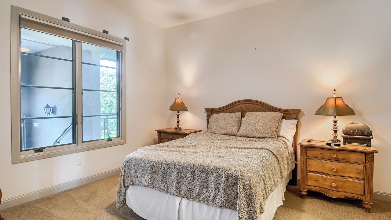 Photo of Bedroom in Lakeway