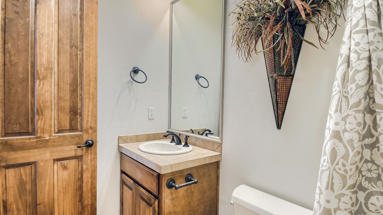 Photo of Bathroom in Lakeway