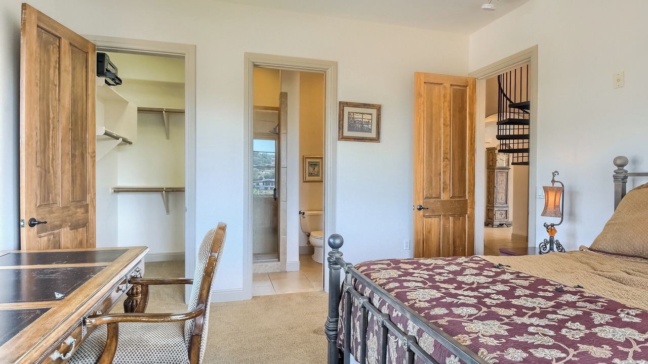 Photo of Bedroom in Lakeway