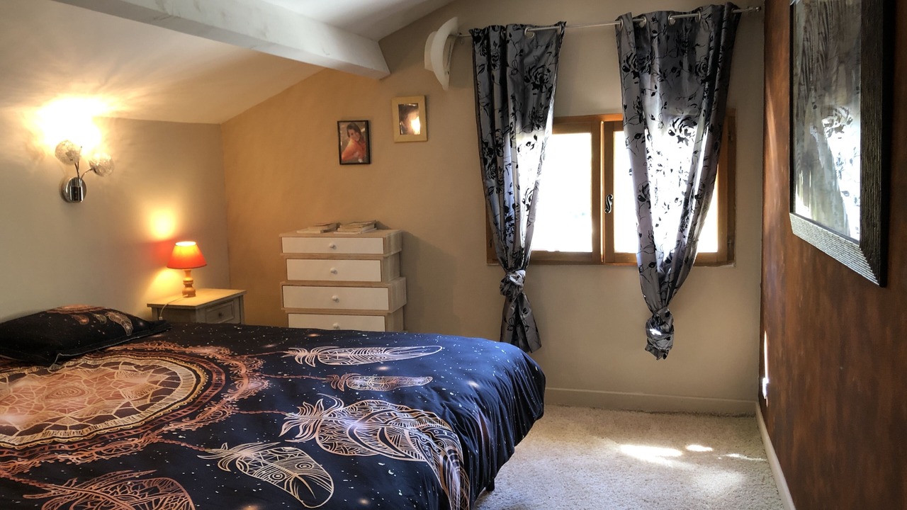 Photo of Bedroom in Saint-Montan