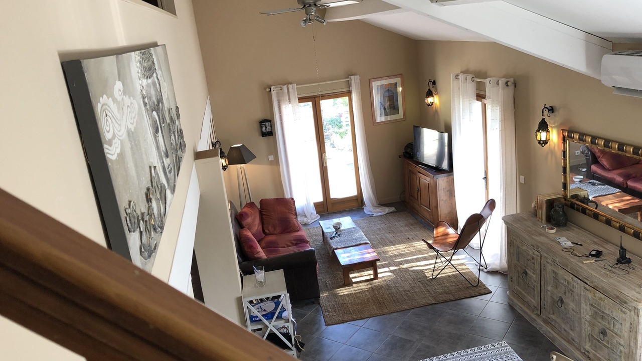 Photo of Livingroom in Saint-Montan