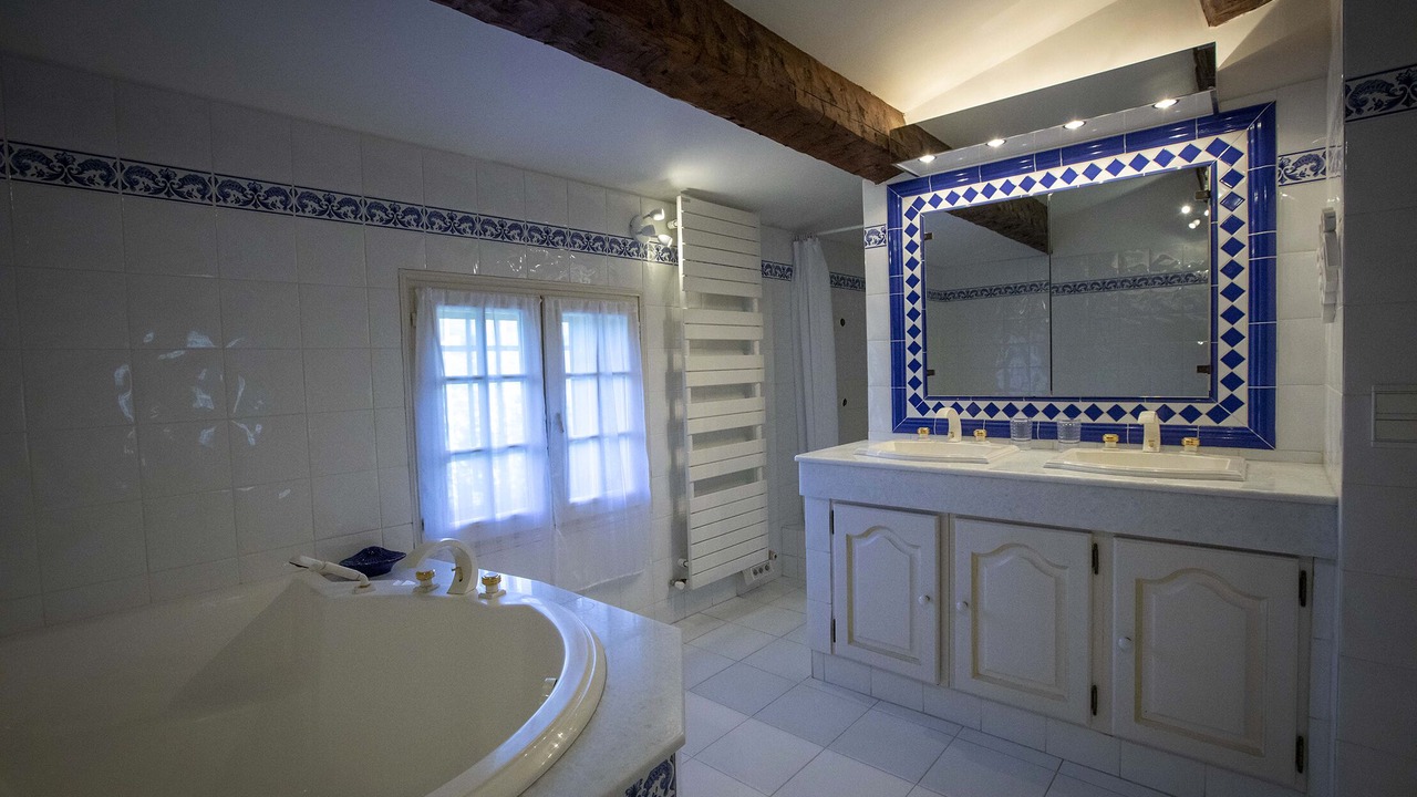 Photo of Bathroom in Saint-Raphael