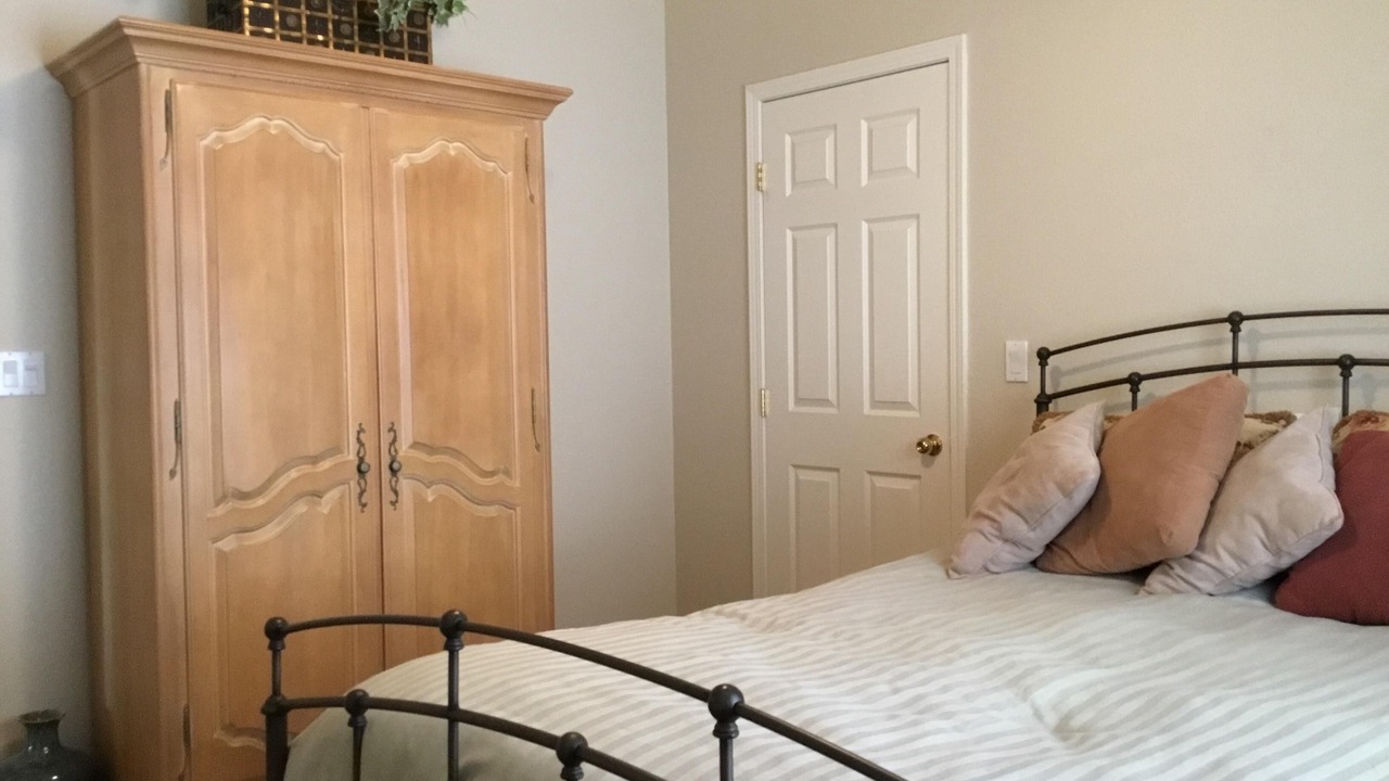 Photo of Bedroom in Needles
