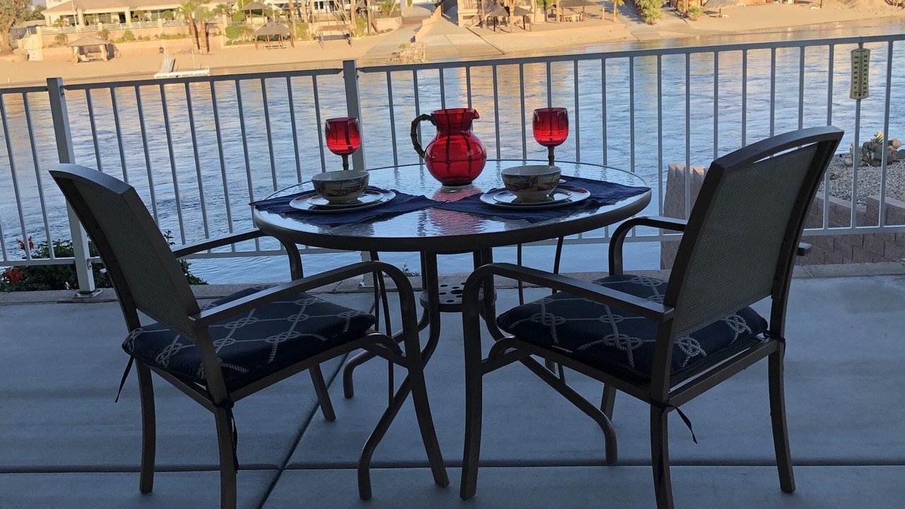 Photo of Outdoor in Needles