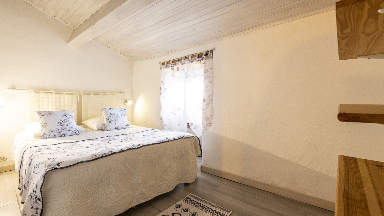 Photo of Bedroom in Payzac