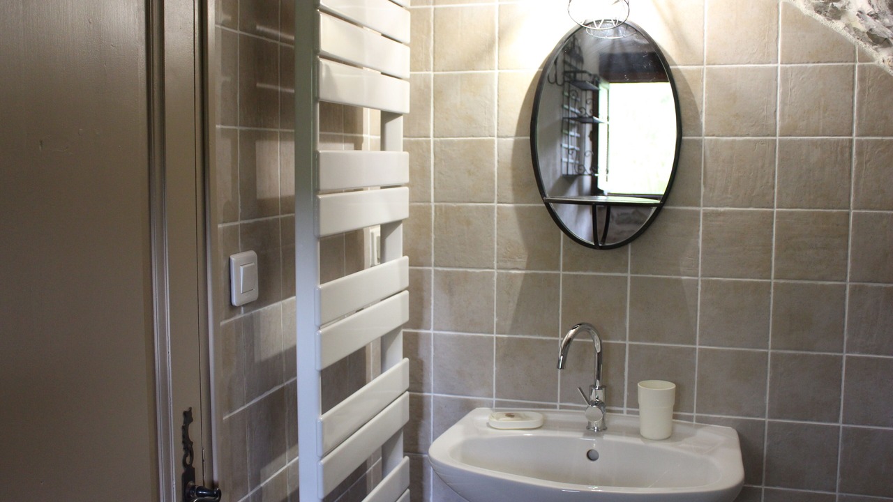 Photo of Bathroom in Combas