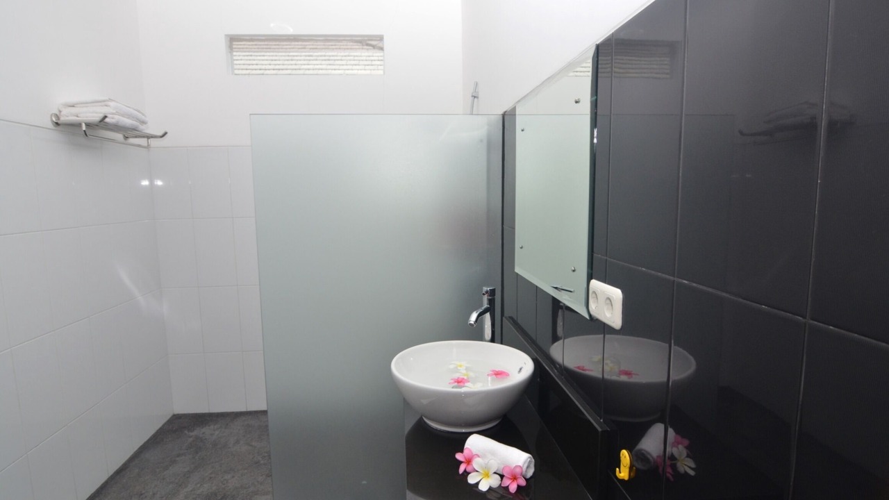 Photo of Bathroom in Senggigi