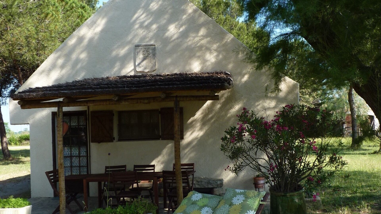 Photo of Outdoor in Saint-Laurent-d'Aigouze