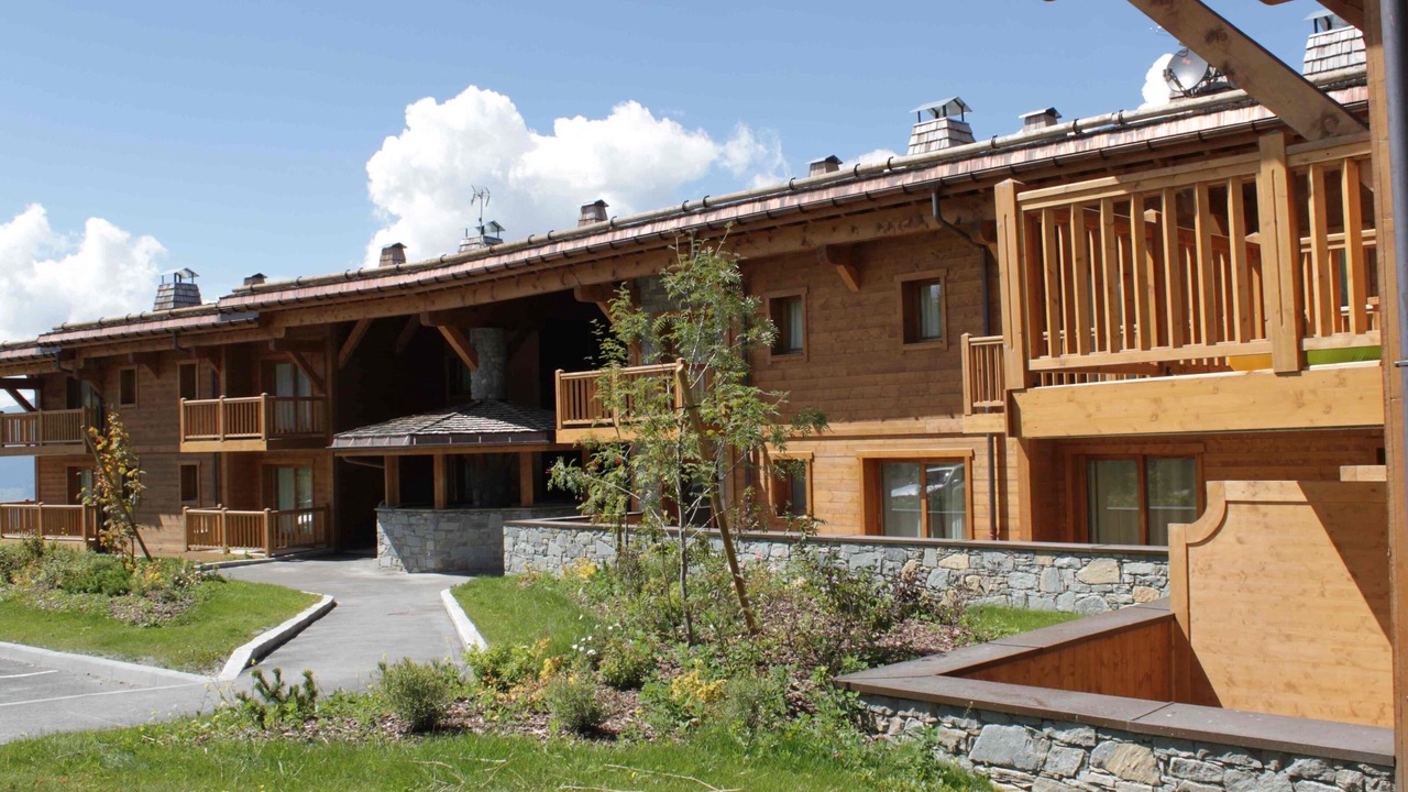 Photo of Outdoor in Arc-1800