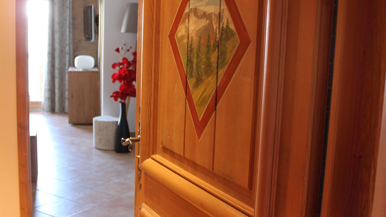 Photo of Others in Arc-1800