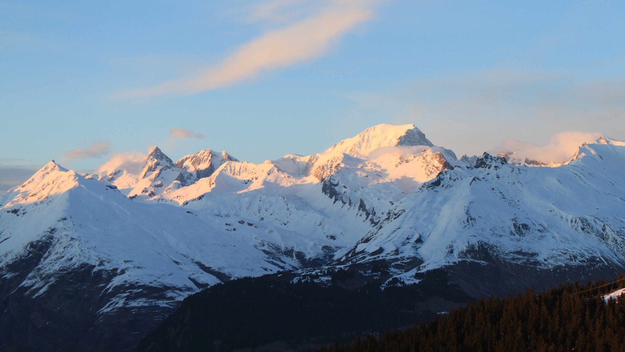 Photo of Outdoor in Arc-1800