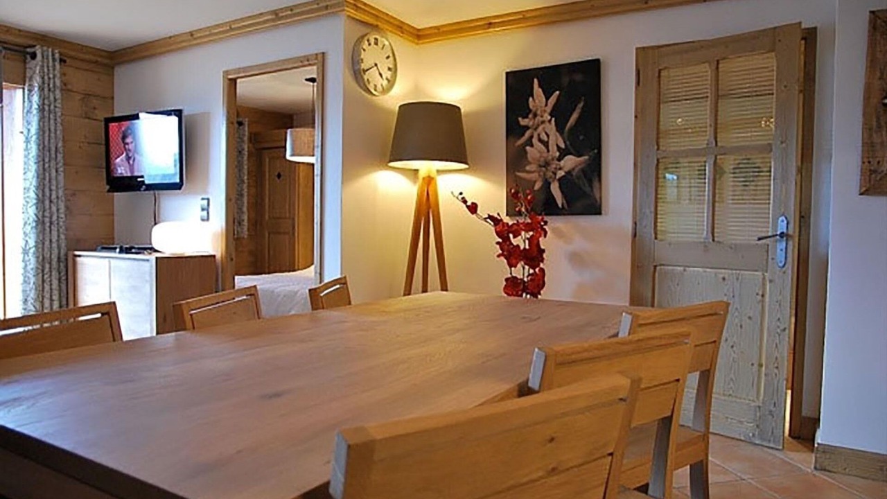 Photo of Others in Arc-1800