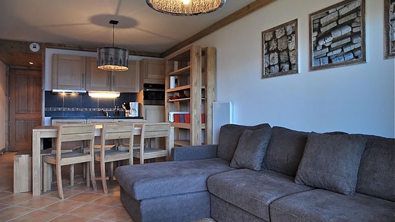 Photo of Livingroom in Arc-1800