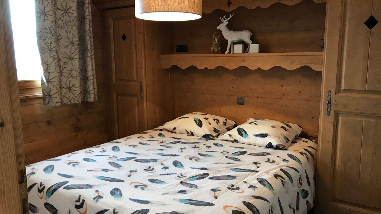 Photo of Bedroom in Arc-1800