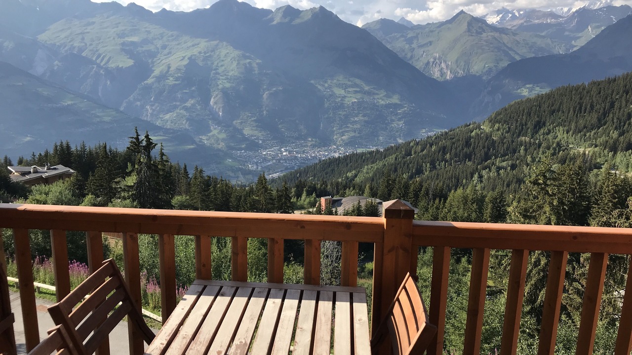 Photo of Outdoor in Arc-1800