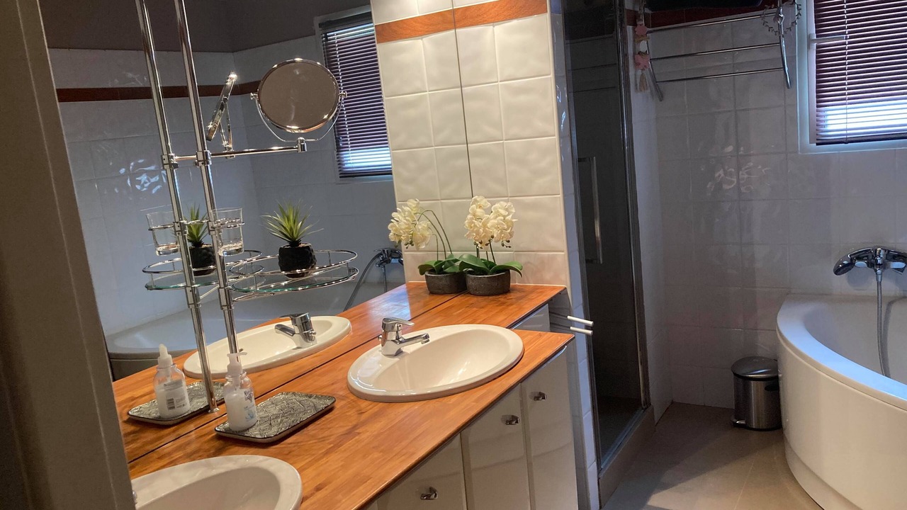 Photo of Bathroom in Les Hauts de Villeneuve