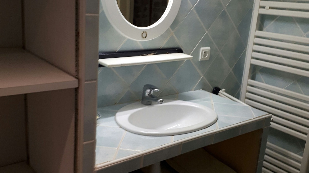 Photo of Bathroom in Saint-Estephe