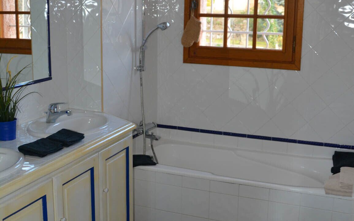 Photo of Bathroom in Sabran