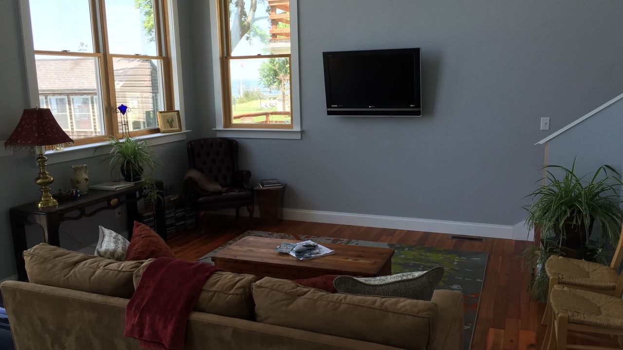 Photo of Livingroom in Tilghman